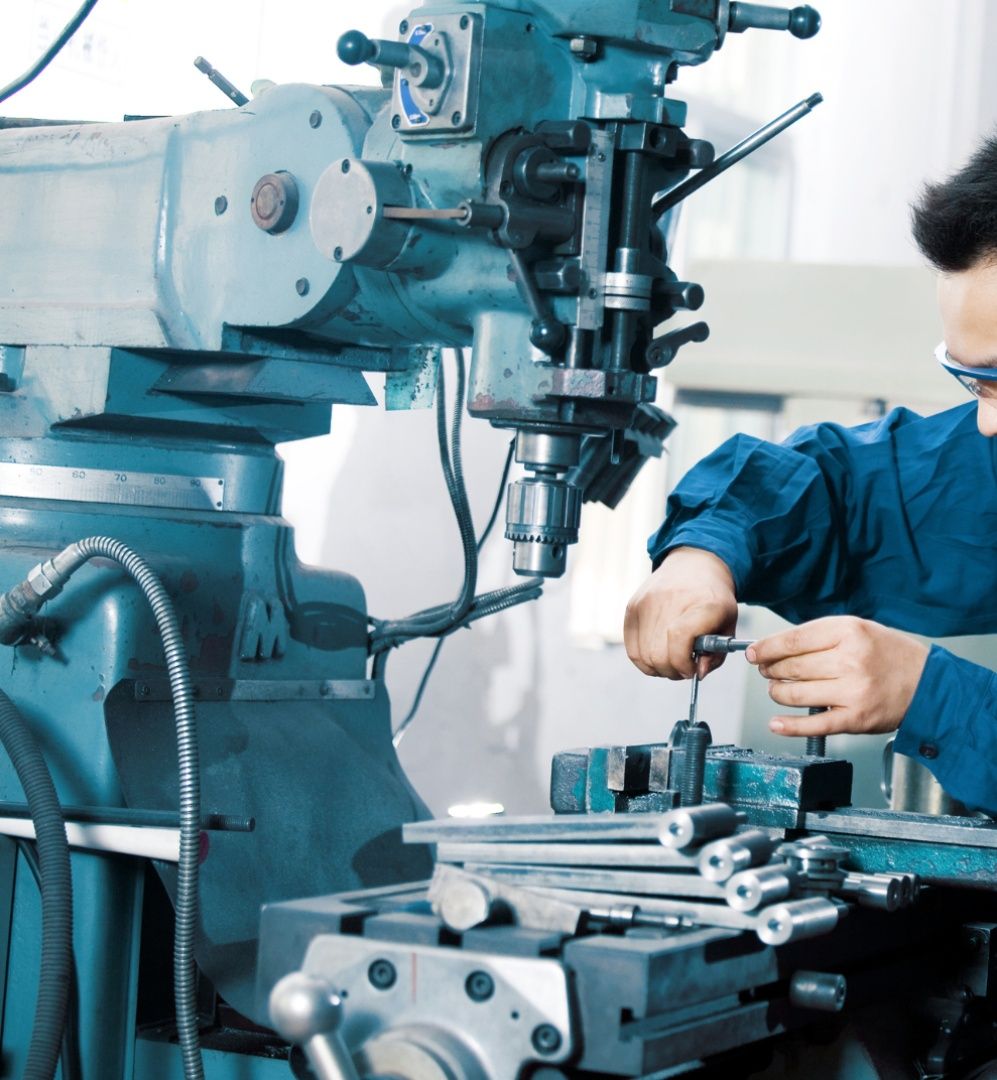 Automated injection moulding production line for automotive plastic components